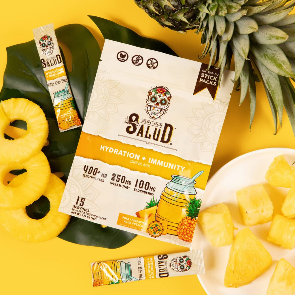 Salud x Jarritos 2-in-1 Hydration Packets + Immunity Electrolytes Powder, Guava - Agua Fresca Drink Mix, Elderberry, Dairy & Soy Free, Non-GMO, Gluten Free, Vegan, 1g Sugar (15 Servings)