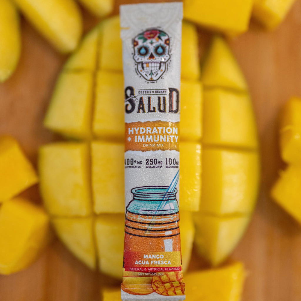 Salud x Jarritos 2-in-1 Hydration Packets + Immunity Electrolytes Powder, Guava - Agua Fresca Drink Mix, Elderberry, Dairy & Soy Free, Non-GMO, Gluten Free, Vegan, 1g Sugar (15 Servings)