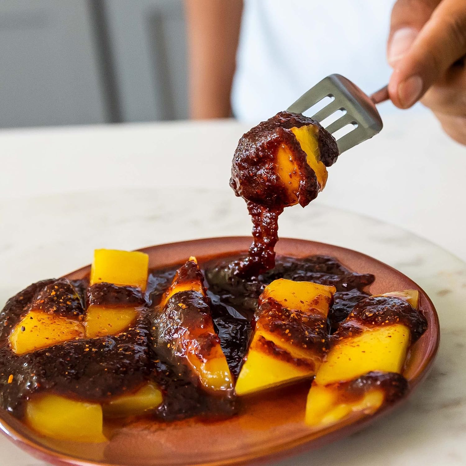 Cheilitas Chamoy All Natural Mexican Rim Candy Dip | Mango Grab & Go Bottle | Hand Crafted for Drinks, Cocktails, Micheladas, Beer and More