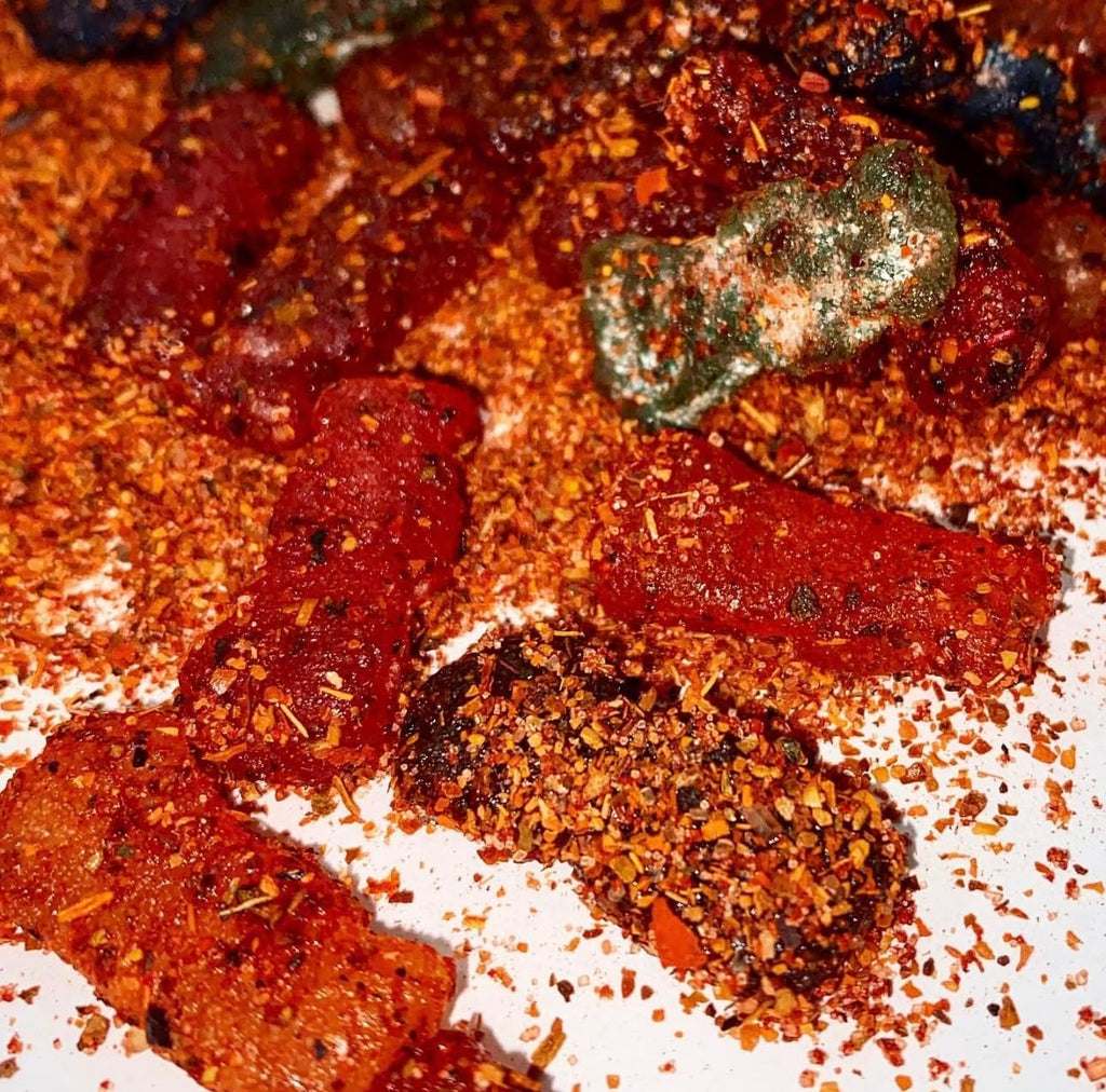 bloody sour kiddos gummys mexican dulces enchilados w/chamoy dip 11oz
