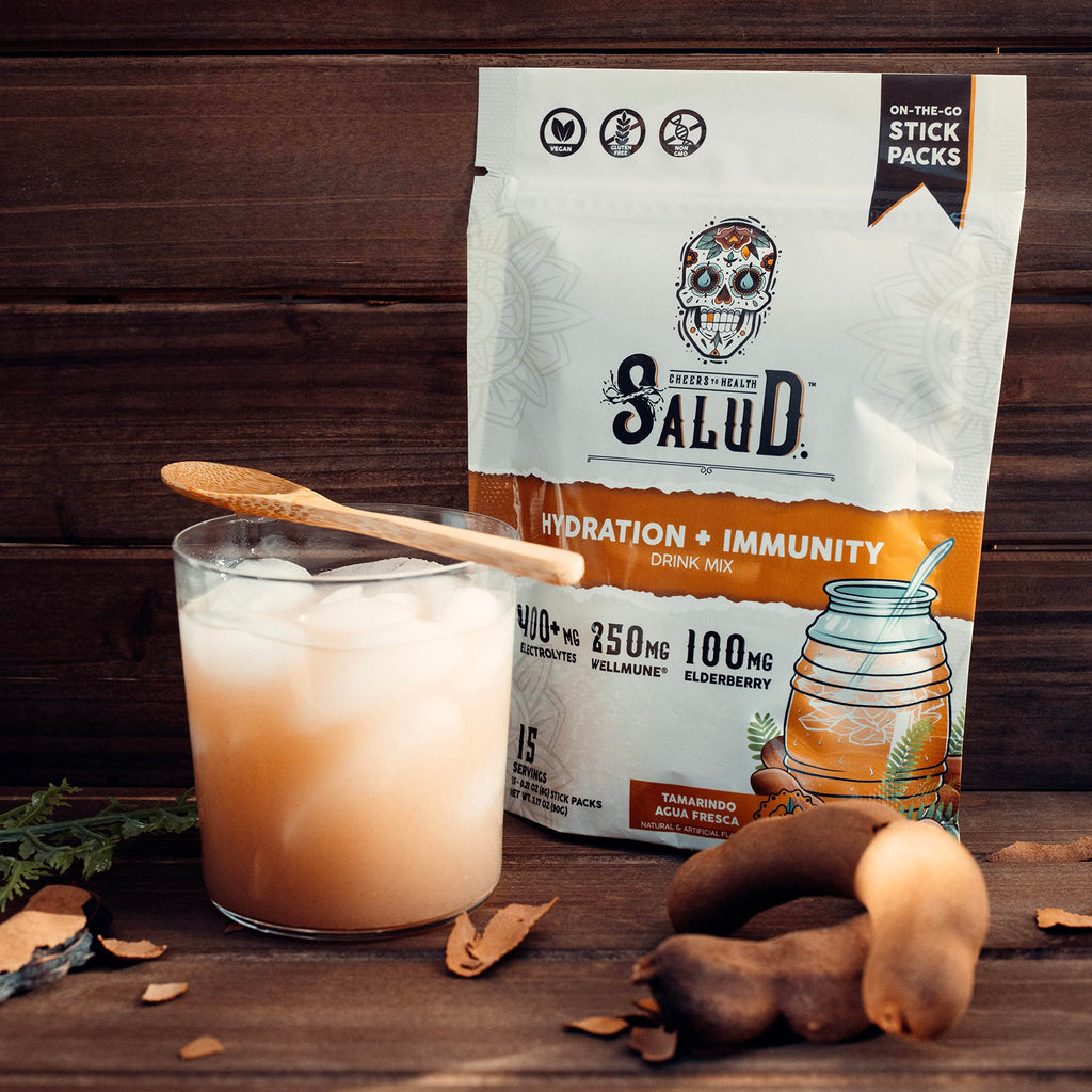 Salud x Jarritos 2-in-1 Hydration Packets + Immunity Electrolytes Powder, Guava - Agua Fresca Drink Mix, Elderberry, Dairy & Soy Free, Non-GMO, Gluten Free, Vegan, 1g Sugar (15 Servings)
