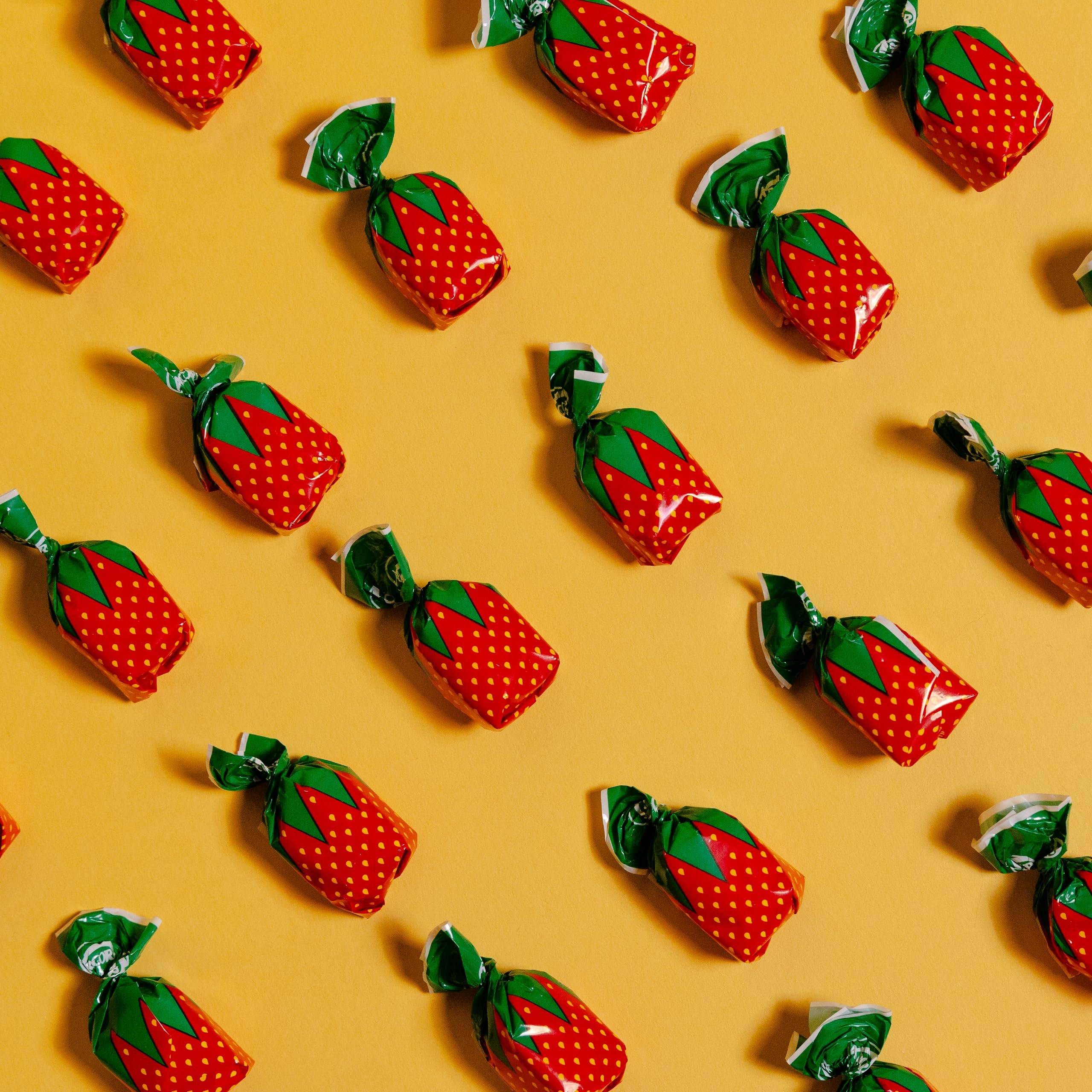 Strawberry Hard Candy Individually Wrapped by Cambie, 2 lbs of Strawberry Candy with a Deliciously Sweet Hard Exterior with a Soft, Fruit-Filled Center