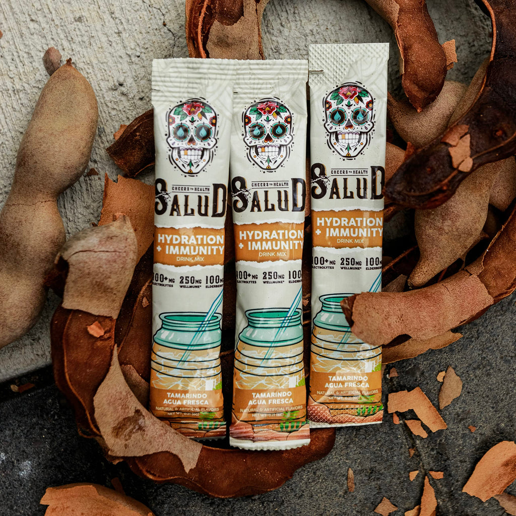 Salud x Jarritos 2-in-1 Hydration Packets + Immunity Electrolytes Powder, Guava - Agua Fresca Drink Mix, Elderberry, Dairy & Soy Free, Non-GMO, Gluten Free, Vegan, 1g Sugar (15 Servings)